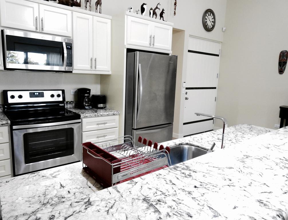 The Elephant Castle Beach Front Penthouse مانويل أنطونيو المظهر الخارجي الصورة